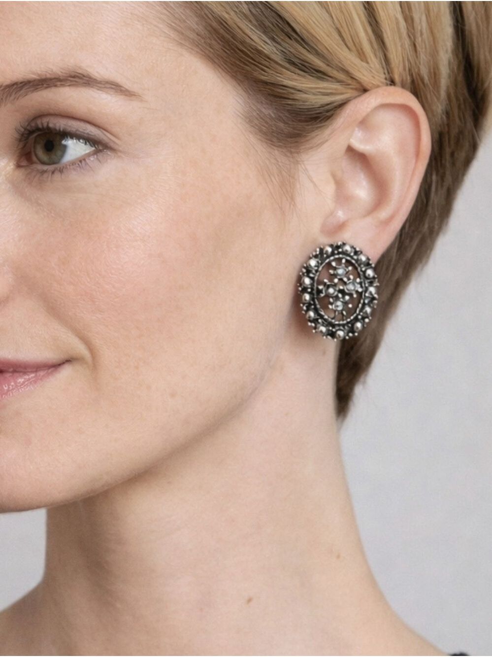 Vintage Oval Silver Marcasite Rhinestone Stud Earrings Estate Style Statement